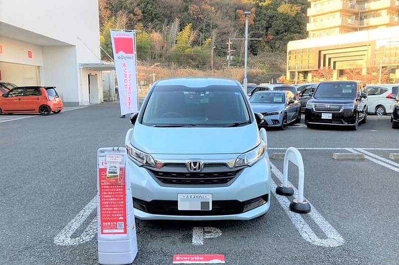 南大沢駅から徒歩6分のホンダの販売店Honda Cars南大沢店ではEverygoというカーシェアサービスでN-BOXを借りることが可能