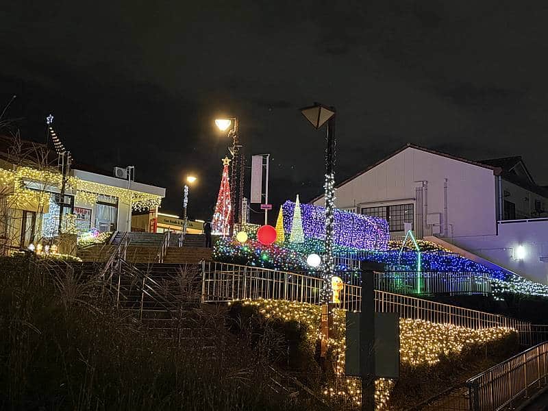 南大沢5丁目商店街(三徳プラザ商店会)で2025年11月からイルミネーションイベントを開催