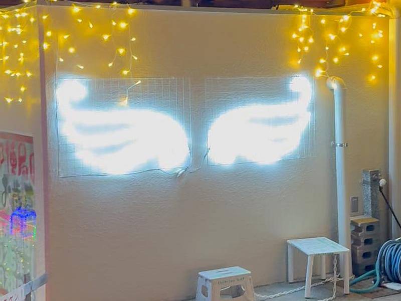 南大沢5丁目商店街の光の翼のイルミネーション