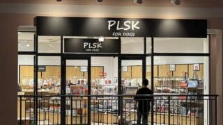 2026年2月15日で三井アウトレットパーク多摩南大沢に出店しているペット用品店、「PLSK FOR DOGS（プラスケーフォードッグス）」が閉店