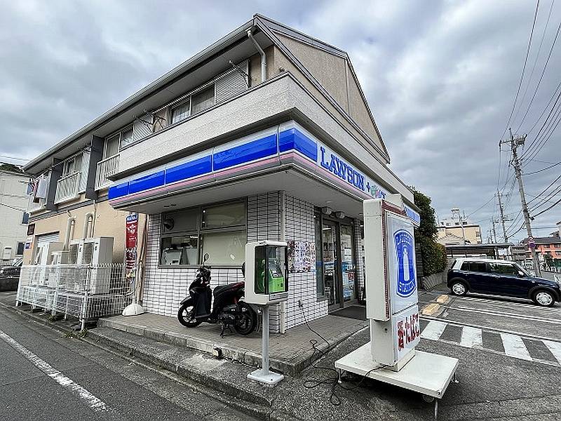 ローソン・フォレストモール南大沢店が2026年2月28日に閉店したあと、南大沢駅から最寄りのローソンは南大沢1丁目にある「ローソン・スリーエフ南大沢店」