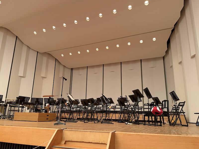 2025年10月26日(日)に開催された「吹奏楽による0歳からのファミリーコンサート 音楽のたまてばこ」の開演前の様子